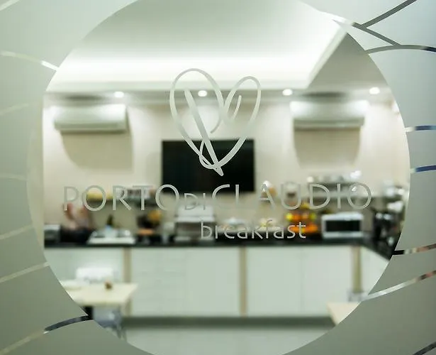 Πανσιόν Porto Di Claudio 4*